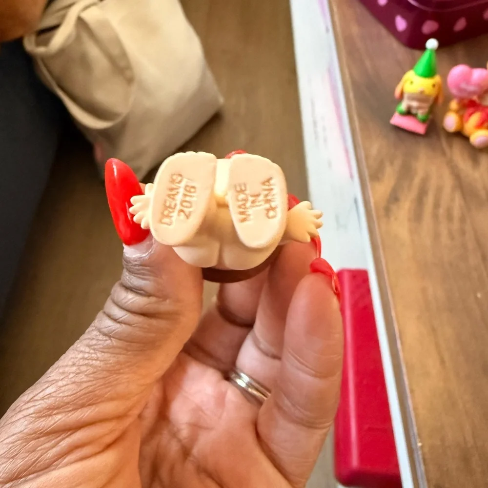 2016 Kiwi Chocolate Sonny Angel Collectible - Picture 2 of 4